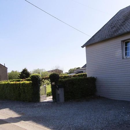 Joli Nid Au Coeur Des Ardennes Apartment Bievre Exterior photo